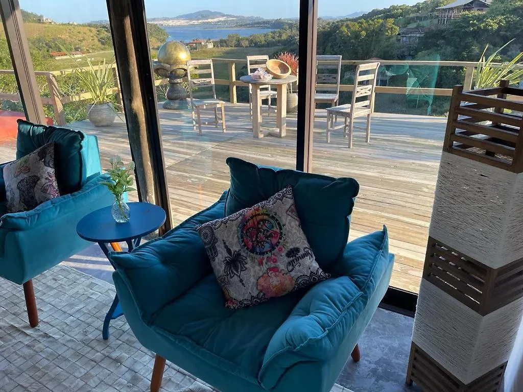Villa Santorini Praia do Rosa com piscina e jacuzzi
